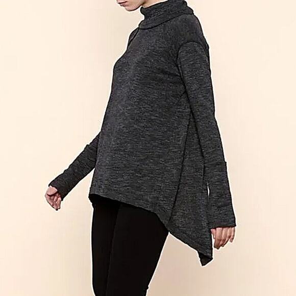 Free People We The Free Split Back Turtleneck Sweater in Charcoal Size M - Picture 2 of 7